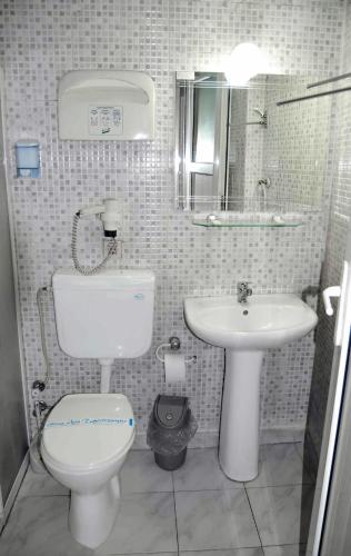 Yunus Hotel - image 13