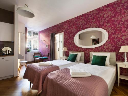 Antique Apartments Old Town - image 13