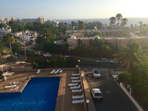 Apartment with pool and ocean view in Las Americas - image 7