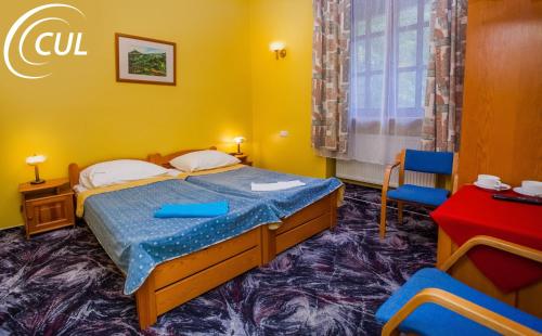 Triple Room image 2
