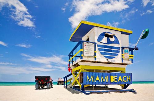 Strand, South Beach Rooms and Hostel near Española Way