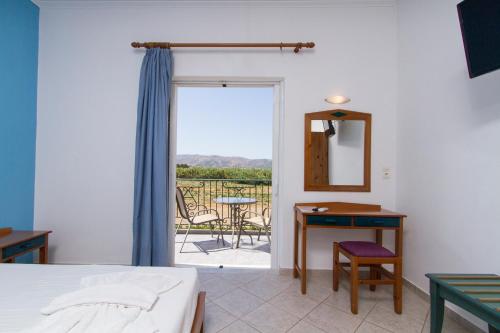 Photo - Mediterranean Hotel & Apartments