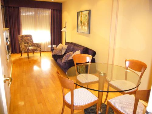 Apartaments Sant Jordi Girona 97 - image 13