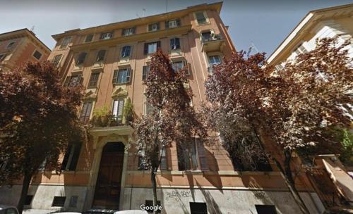 Charming Roma - image 13