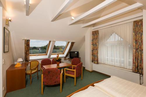Hotel Ideal - image 9