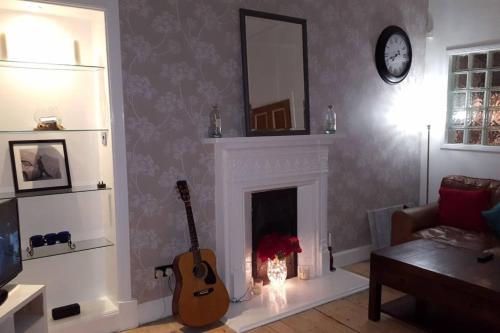 Lovely Victorian 2 Bed Apartment, , Glasgow