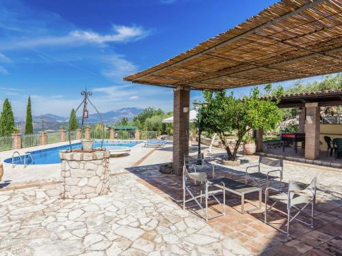 Peaceful Villa in Sonnino with Swimming Pool
