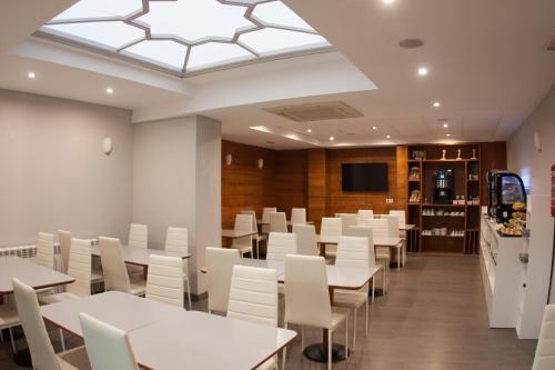 อาหารและเครื่องดื่ม, เซอร์โคเทล โตริโก พลาซา (Sercotel Torico Plaza) in เทรูเอล