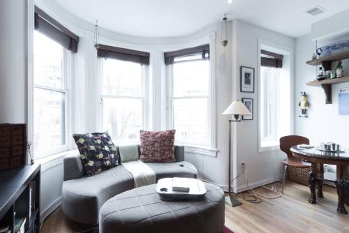 

One Bedroom in Adams Morgan