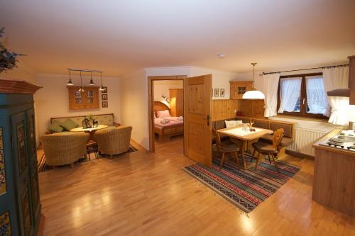 Forsthaus Pernthaner - image 2