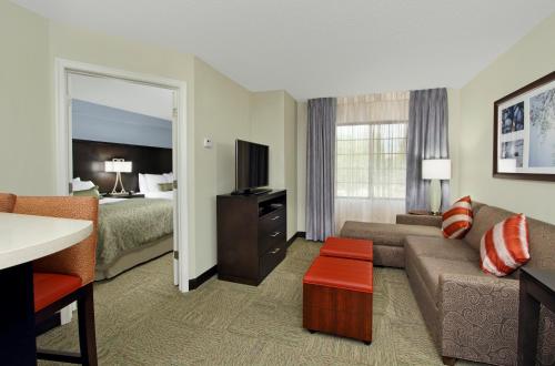 Staybridge Suites Tysons - McLean, an IHG Hotel