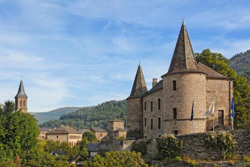 Logis Hôtel des Gorges du Tarn Rest. l'Adonis