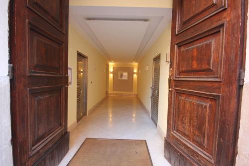 iRooms Forum & Colosseum - image 4