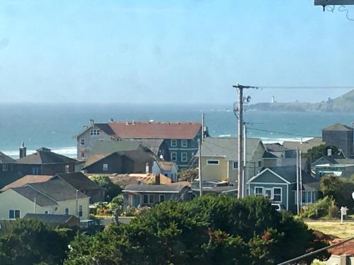 Captain's Quarters at Nye Beach