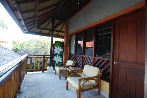 Balcony/terrace, Pondok Agung Bed & Breakfast near Benoa Harbor