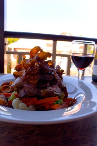 Food and beverages, The Bridgetown Hotel in Bridgetown