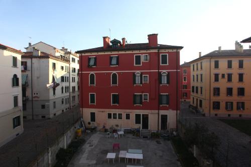 Ca' Santa Marta Apartment - image 3