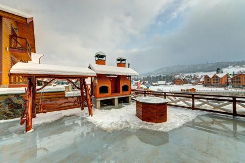 Iekārtas, Palaga Bukovel in Polyanytsya