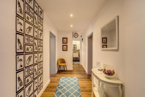 AwesHome - Vintage Rooms & Garden