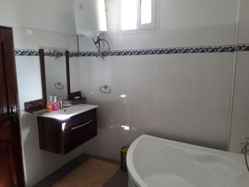 Bathroom, Chez Ouly in Dakar