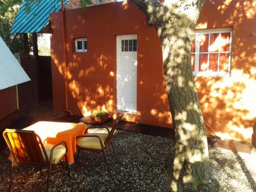 2 bedrooms, 4 beds