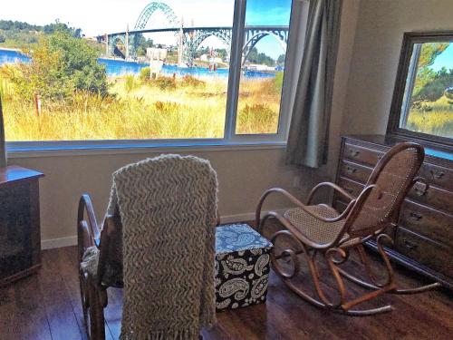 Yaquina Bay Club