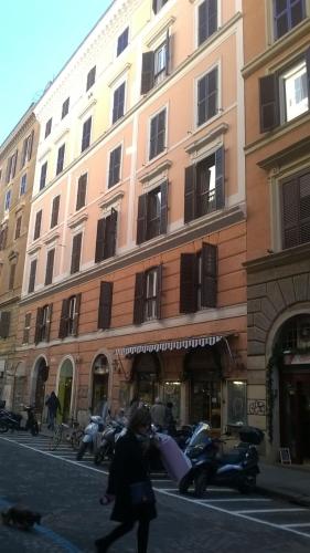 B&B&Courtesy – Rome