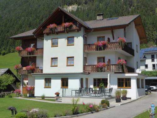 Pension Haus Edelweiss - Weissensee