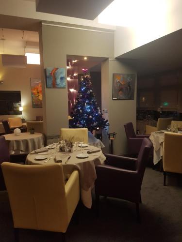 Logis - Hotel du Nord et Restaurant La Table d'Elisa in Compiegne City Center