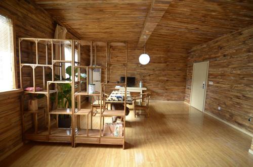 Bar/lounge, HOME++ Xi'an                                                                               near Chaoyangmen Metro Station