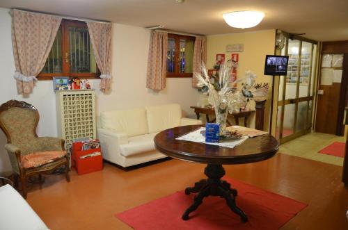 Hotel Arcella - image 8