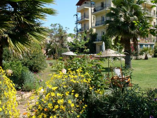  Emel Pension in Güzelçamlı