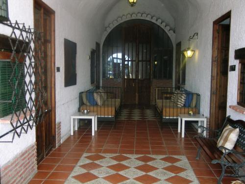 Létesítmények, Casas Cueva y Cortijo La Tala en Guadix in Guadix