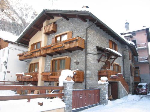 Appartamenti Lo Scoiattolo - Noce e Nocciola Appartamenti Lo Scoiattolo - Noce e Nocciola