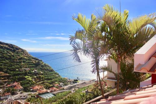 Pink House, Ponta do Sol