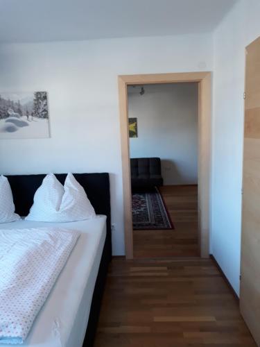 Pension Wiederkehr – Altenmarkt, MN