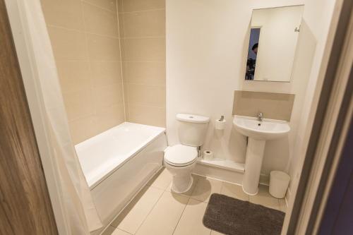 Meridian Apartment Suites - image 4