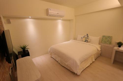 Flora Inn - image 3