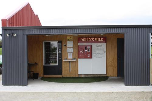 Attractions, Barberry Hill in Mount Taranaki