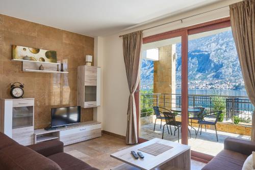 Apartments Residence Portofino in Mou