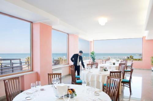 Restaurant, Hotel Meridiano in Termoli