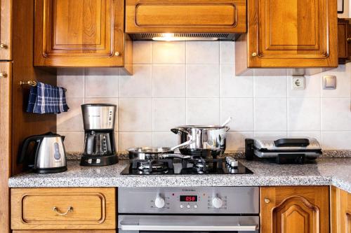 Golden view luxury apartment - image 6