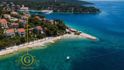 Golden view luxury apartment - image 10