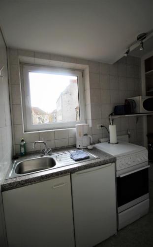 Kitchen, Sleep in Hamburg St. Pauli in Hamburg