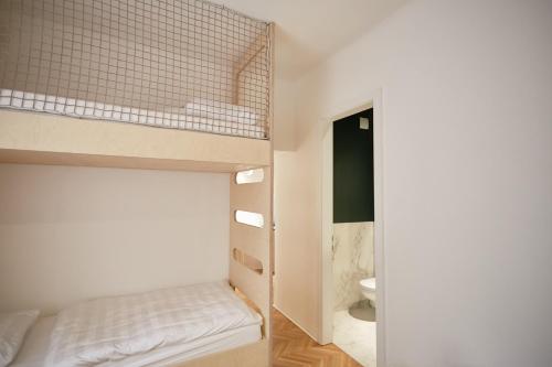 Isabella Living - image 2