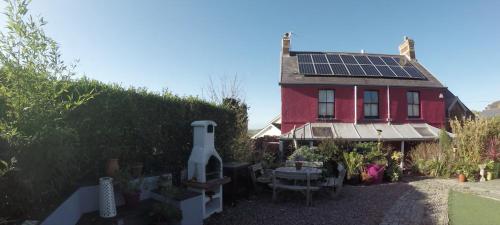Western House