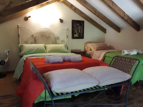1 double bed, 2 twin beds, 2 sofa beds