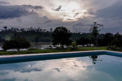 Peldbaseins, Guacimo Lodge in El Kastillo De La Konsepsjona