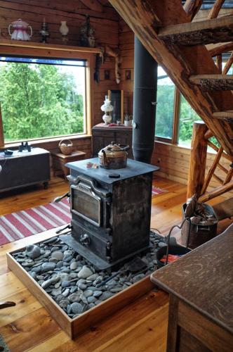 Juneberry Lodge - image 5