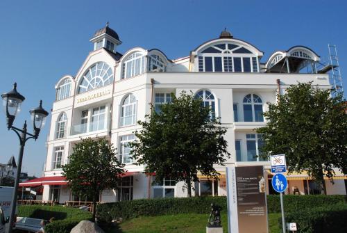 Strandschloss Binz - Penthouse "Royal Beach" mit Sauna, Kamin, Terrasse, Meerblick